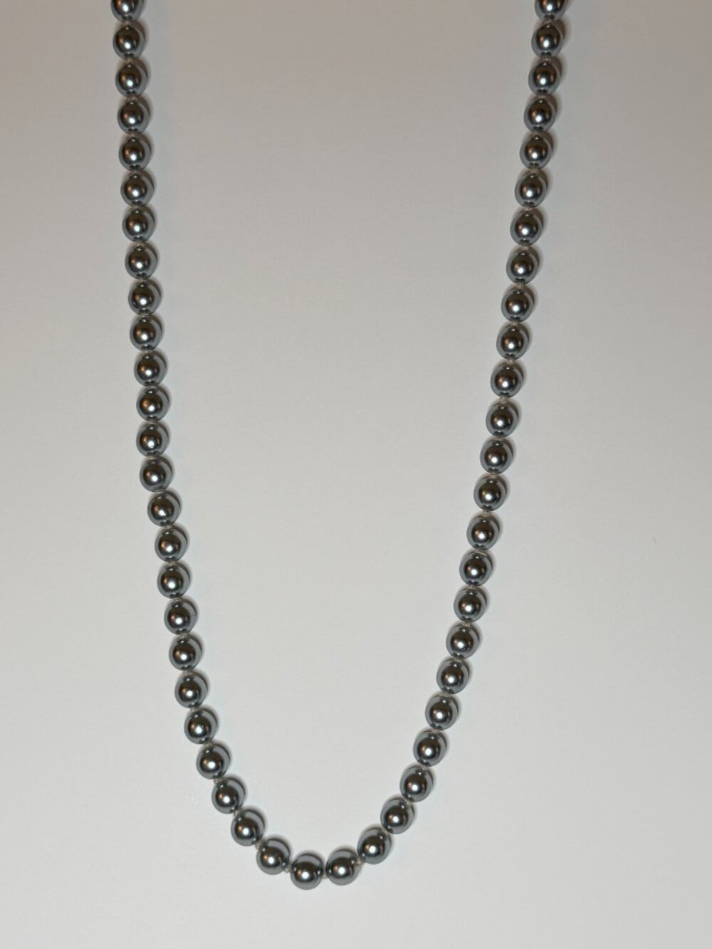 Vintage 12" Gray Faux Pearl Bead Necklace Double Knotted Silver Tone Spring Ring